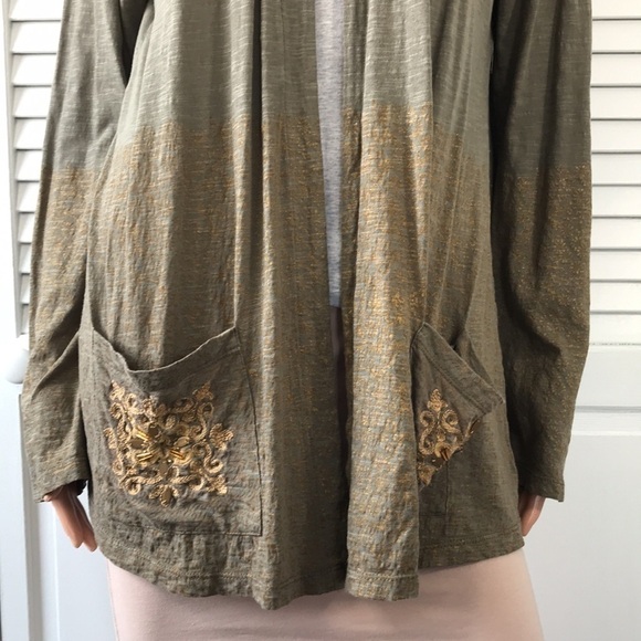 Price firm LOGO By Lori Goldstein Green Gold Open Front Cardigan Size Medium - Picture 3 of 8